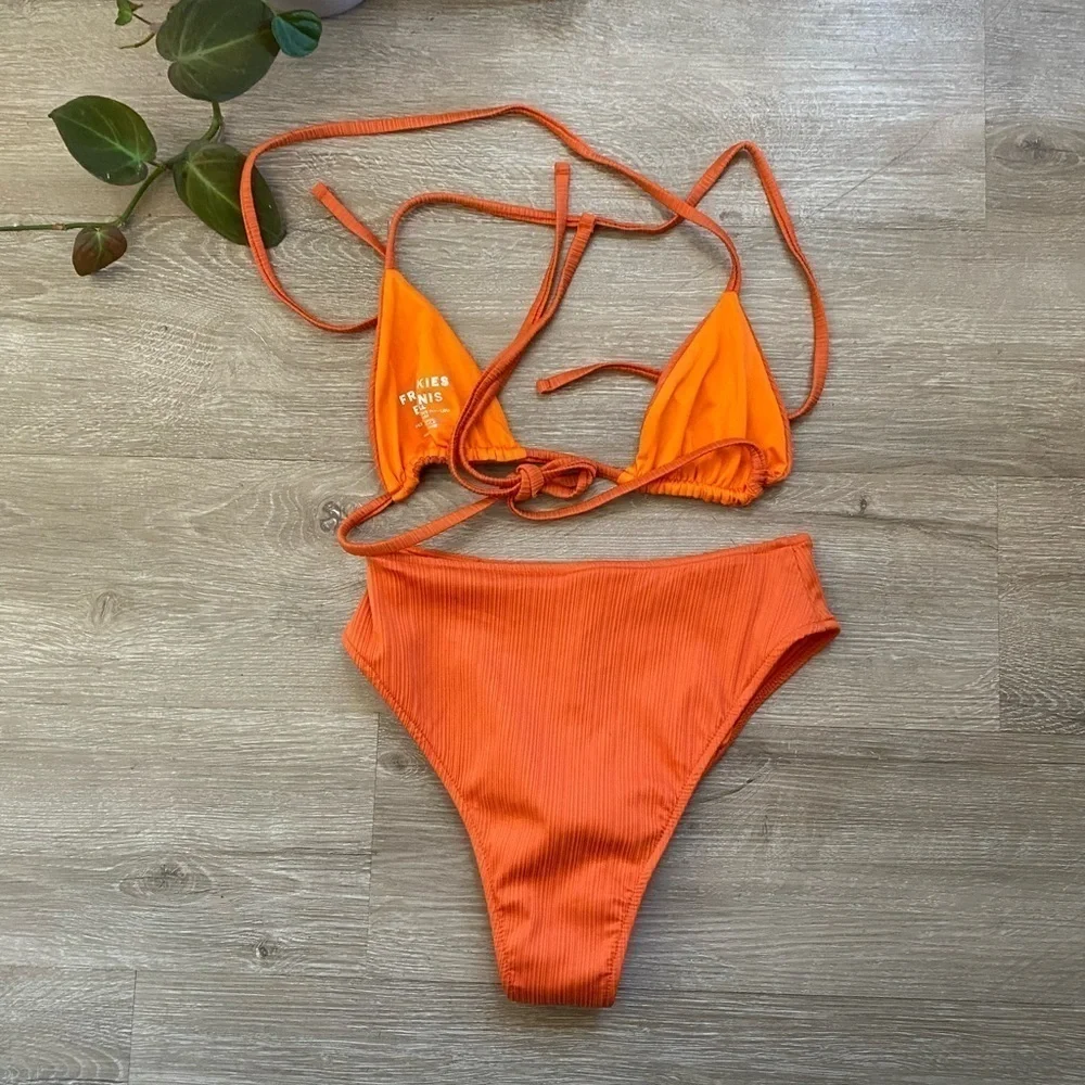 Frankie’s Bikini Orange Textured Ribbed Bikini size S